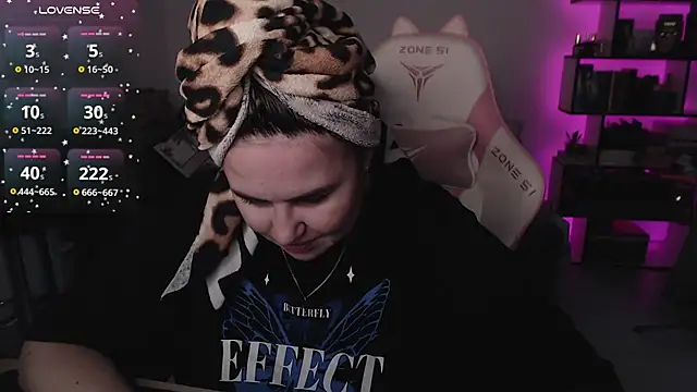 SexyWitch 666 online show from November 2025 07:00:02 AM