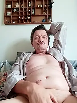 Snapshot of Bigpenis6y chatting on October 2025 07:11:01 AM Bigpenis6y online show from October 2025 07:11:01 AM