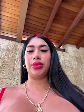 kiim taaylor online show from March 2025 02:44:02 PM