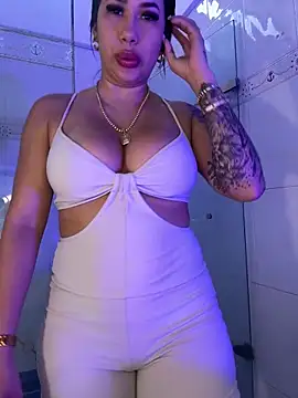 kiim taaylor online show from March 2025 12:42:02 PM