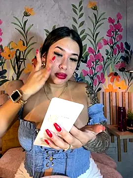 kiim taaylor online show from September 2025 12:54:01 PM