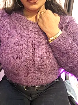 Snapshot of N-Natasha chatting on January 2026 06:17:01 AM N-Natasha online show from January 2026 06:17:01 AM