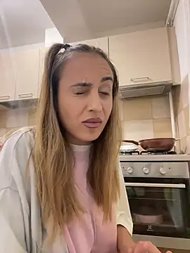 Daisyforyou online show from December 2024 06:59:01 PM