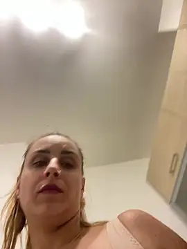 Daisyforyou online show from December 2024 03:13:01 PM