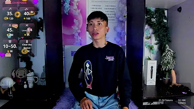 juniior 2311  online show from February 2025 09:38:02 PM