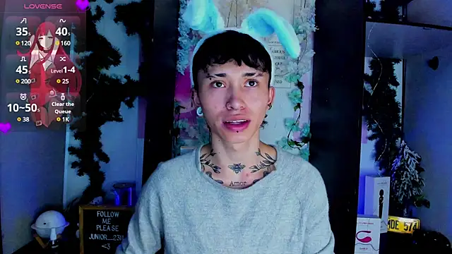 juniior 2311  online show from February 2025 10:20:01 PM