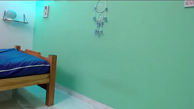 evaleribigtits18 online show from March 2026 01:42:02 AM