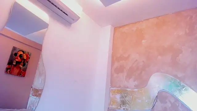 melaniecooperr online show from October 2025 02:39:02 AM