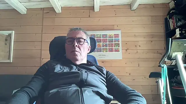 lelohop online show from March 2026 12:34:01 PM