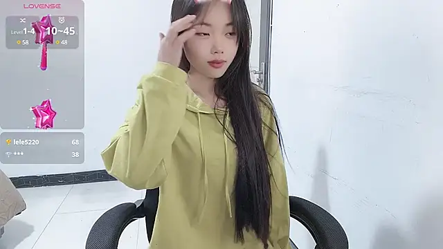 Lvy--v online show from January 2025 10:51:01 PM