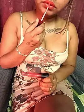 Hot Urvi online show from January 2026 06:18:02 AM