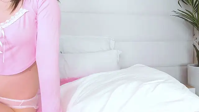 MoonAngelic online show from January 2025 02:49:02 AM