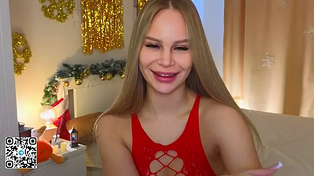 Snapshot of CassieMurr chatting on December 2024 05:16:01 AM CassieMurr online show from December 2024 05:16:01 AM