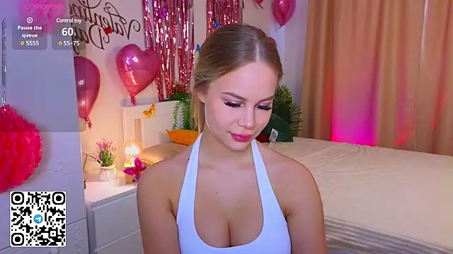 Snapshot of CassieMurr chatting on February 2025 02:05:02 AM CassieMurr online show from February 2025 02:05:02 AM