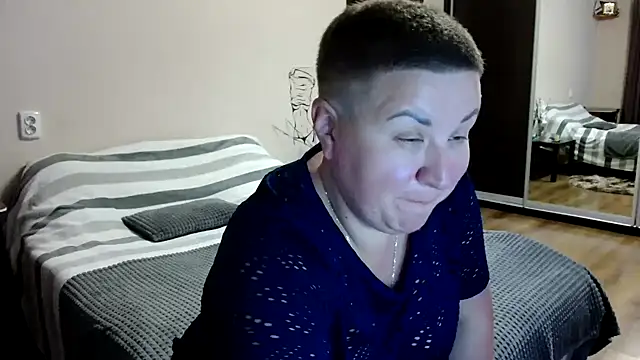 Annet1912 online show from November 2025 01:00:01 PM