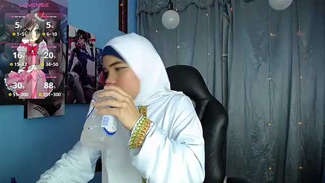 Snapshot of Falak-Yasin chatting on January 2025 12:13:01 PM Falak-Yasin online show from January 2025 12:13:01 PM