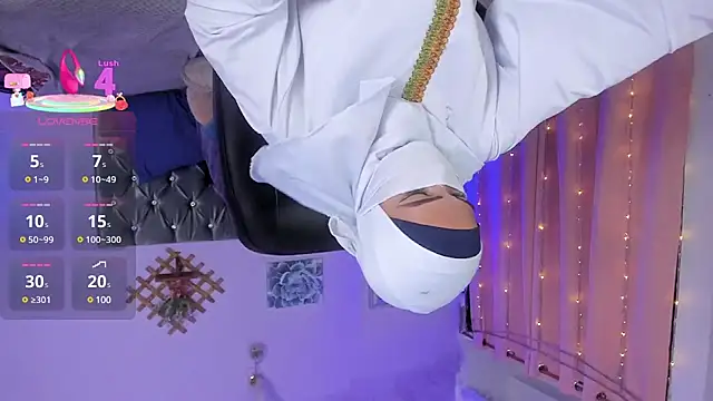 Snapshot of Falak-Yasin chatting on March 2025 04:30:01 PM Falak-Yasin online show from March 2025 04:30:01 PM