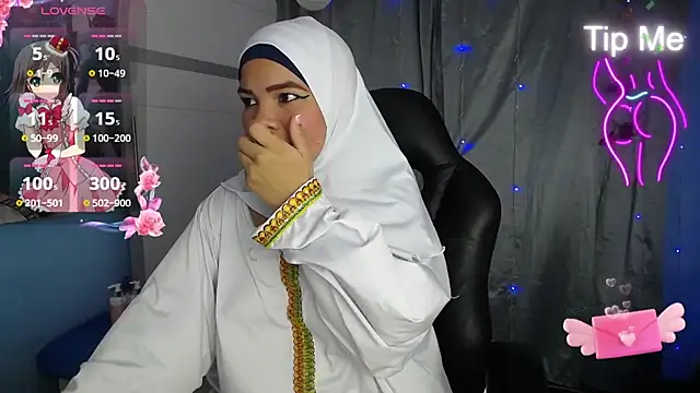 Snapshot of Falak-Yasin chatting on March 2025 12:34:01 PM Falak-Yasin online show from March 2025 12:34:01 PM