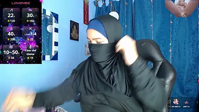 Snapshot of Falak-Yasin chatting on September 2025 12:08:02 PM Falak-Yasin online show from September 2025 12:08:02 PM