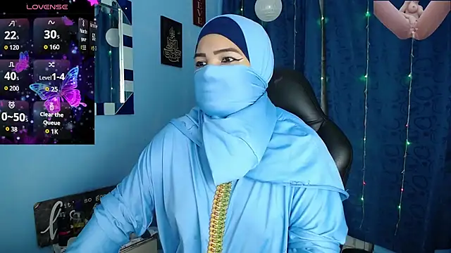 Snapshot of Falak-Yasin chatting on September 2025 12:19:01 PM Falak-Yasin online show from September 2025 12:19:01 PM