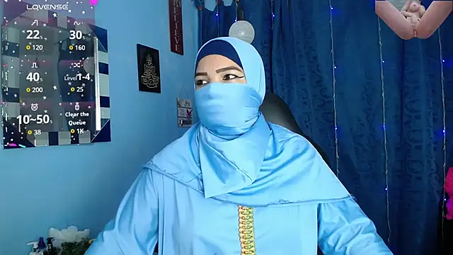 Snapshot of Falak-Yasin chatting on September 2025 12:21:02 PM Falak-Yasin online show from September 2025 12:21:02 PM