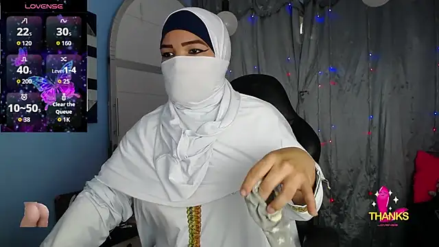 Snapshot of Falak-Yasin chatting on October 2025 01:12:02 PM Falak-Yasin online show from October 2025 01:12:02 PM