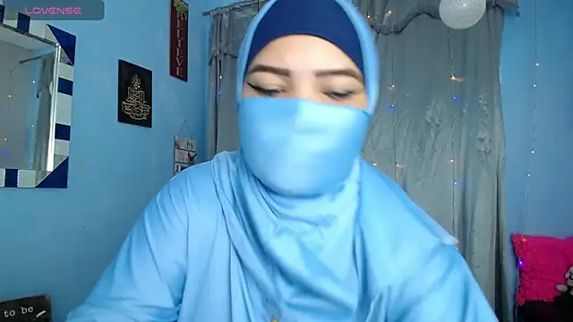 Snapshot of Falak-Yasin chatting on November 2025 12:38:01 PM Falak-Yasin online show from November 2025 12:38:01 PM