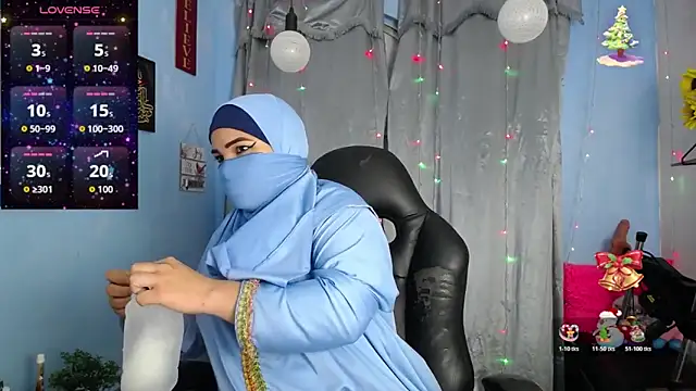 Snapshot of Falak-Yasin chatting on November 2025 12:26:01 PM Falak-Yasin online show from November 2025 12:26:01 PM