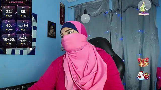 Snapshot of Falak-Yasin chatting on November 2025 12:28:02 PM Falak-Yasin online show from November 2025 12:28:02 PM