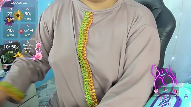 Snapshot of Falak-Yasin chatting on February 2026 12:58:02 PM Falak-Yasin online show from February 2026 12:58:02 PM