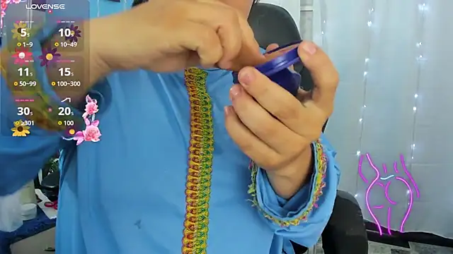 Snapshot of Falak-Yasin chatting on February 2026 12:13:02 PM Falak-Yasin online show from February 2026 12:13:02 PM