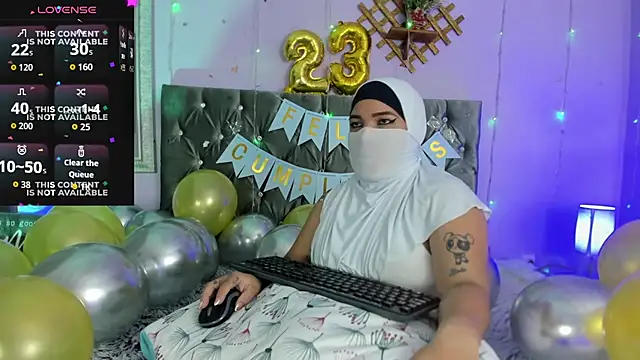 Snapshot of Falak-Yasin chatting on June 2026 12:47:02 PM Falak-Yasin online show from June 2026 12:47:02 PM