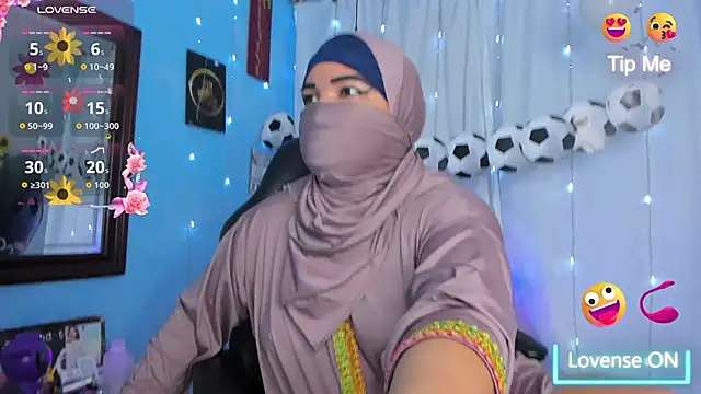 Snapshot of Falak-Yasin chatting on July 2026 12:33:01 PM Falak-Yasin online show from July 2026 12:33:01 PM