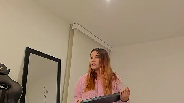 sofiarouge online show from March 2025 02:16:02 AM