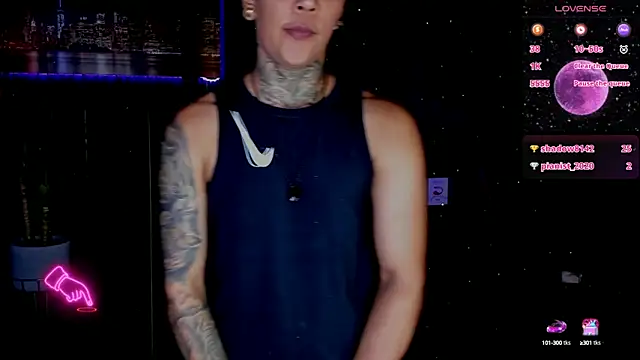 Snapshot of ZhoeStrong chatting on March 2025 07:10:01 AM ZhoeStrong online show from March 2025 07:10:01 AM