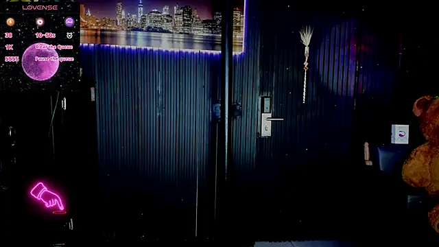 Snapshot of ZhoeStrong chatting on March 2025 01:23:01 AM ZhoeStrong online show from March 2025 01:23:01 AM