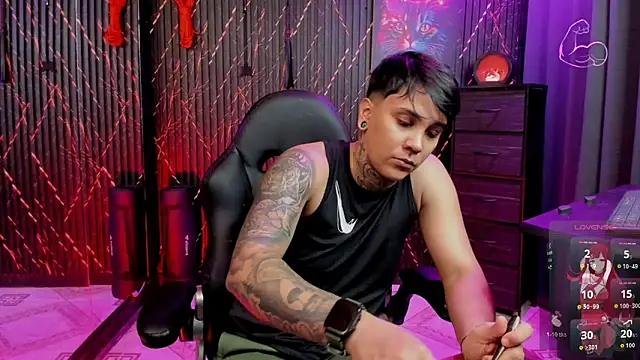 ZhoeStrong online show from February 2026 09:23:01 PM