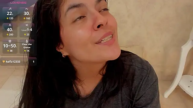 sofiaclauss online show from February 2025 12:16:01 PM