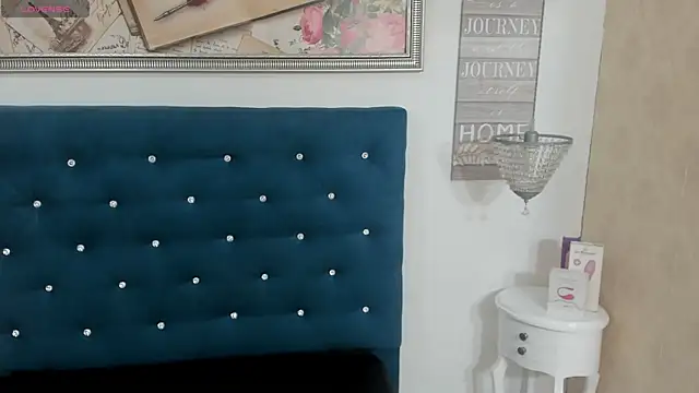 sofiaclauss online show from February 2025 05:02:01 AM