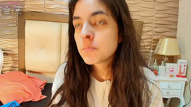 sofiaclauss online show from October 2025 08:29:01 PM