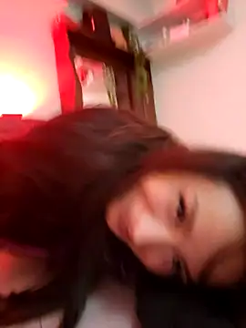 Snapshot of Lau1127 chatting on October 2025 09:47:02 PM Lau1127 online show from October 2025 09:47:02 PM