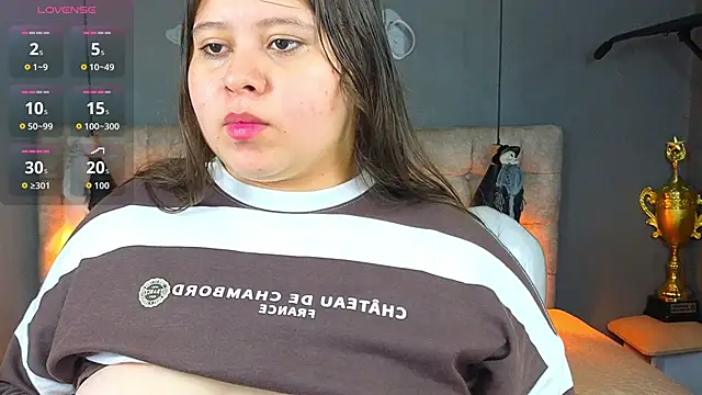 Laia and Aloby online show from October 2025 10:21:02 PM