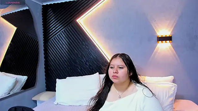 Laia and Aloby online show from July 2026 10:02:02 PM