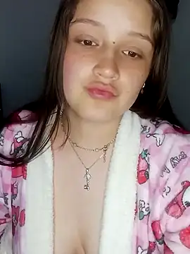 Snapshot of Krysstal_tay chatting on December 2024 05:02:01 PM Krysstal tay online show from December 2024 05:02:01 PM