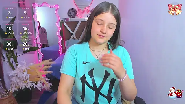 Snapshot of Krysstal_tay chatting on December 2024 12:03:01 PM Krysstal tay online show from December 2024 12:03:01 PM