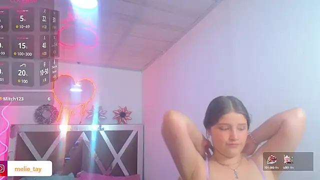 Snapshot of Krysstal_tay chatting on December 2024 06:08:01 PM Krysstal tay online show from December 2024 06:08:01 PM