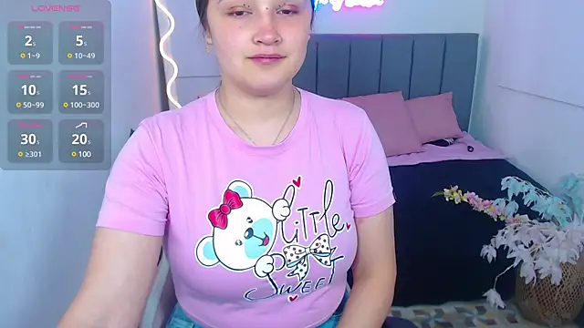 Snapshot of Krysstal_tay chatting on January 2025 11:56:01 AM Krysstal tay online show from January 2025 11:56:01 AM