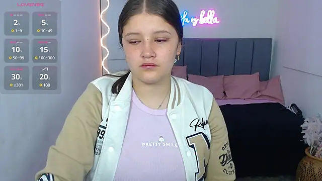 Snapshot of Krysstal_tay chatting on January 2025 11:51:02 AM Krysstal tay online show from January 2025 11:51:02 AM