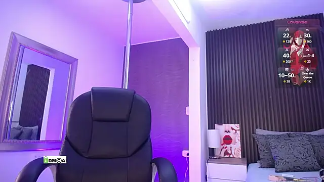 natasha  jackson online show from September 2025 12:37:01 PM