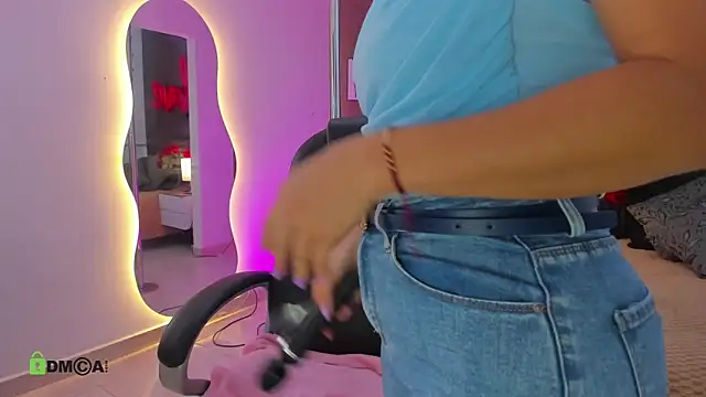 natasha  jackson online show from February 2026 01:40:01 PM